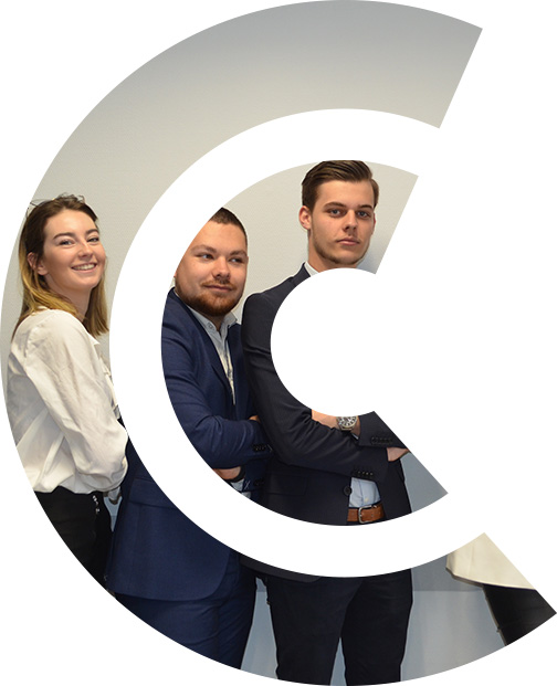 30 formations du CAP au BAC+3 en restauration, service, hôtellerie, vente, management, développement commercial, banque et assurance.